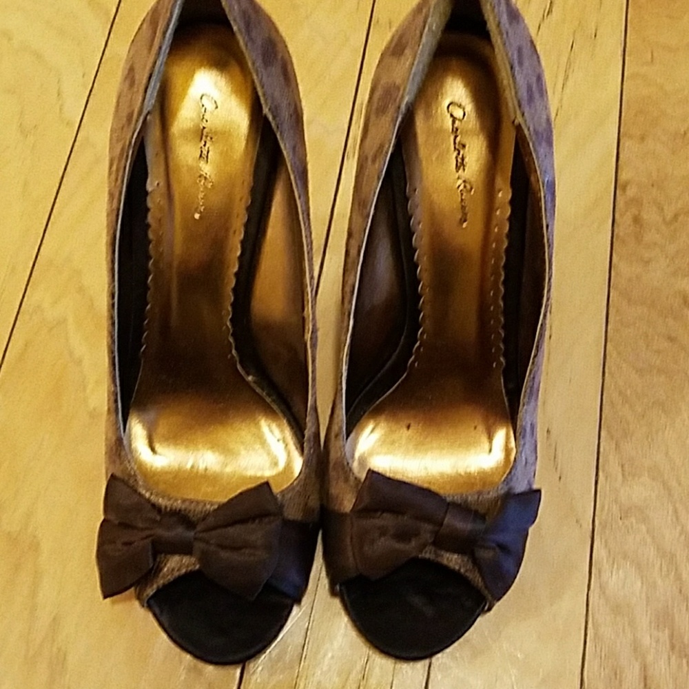 "3 inch leopard print heels